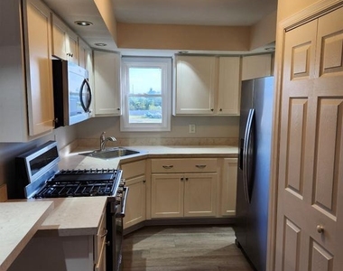 1325 S Philadelphia Boulevard - Photo Thumbnail 6