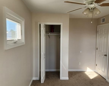 1325 S Philadelphia Boulevard - Photo Thumbnail 10
