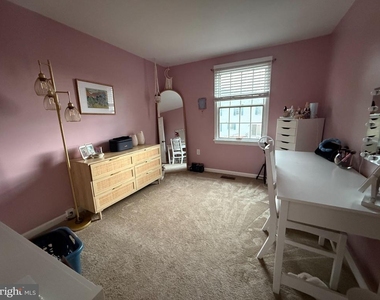 8208 Red Wing Court - Photo Thumbnail 4