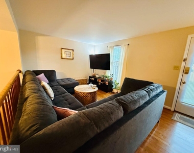 8208 Red Wing Court - Photo Thumbnail 6