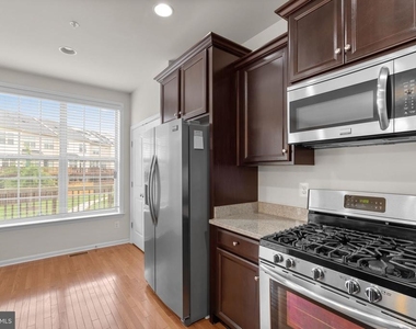 4727 Cambria Road - Photo Thumbnail 20