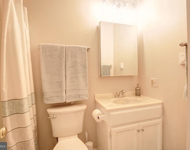 430 Banksia Drive - Photo Thumbnail 15