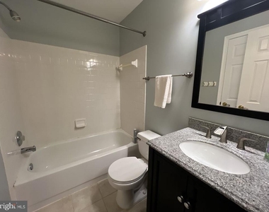 6402 View Point Court - Photo Thumbnail 11