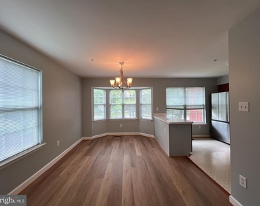 6402 View Point Court - Photo Thumbnail 3
