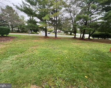 6402 View Point Court - Photo Thumbnail 14