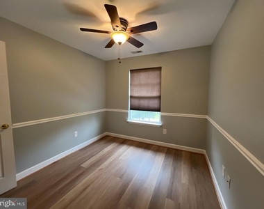 6402 View Point Court - Photo Thumbnail 9