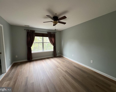 6402 View Point Court - Photo Thumbnail 5