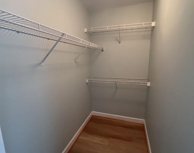 6402 View Point Court - Photo Thumbnail 8