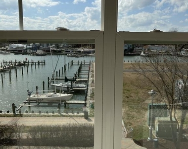 401 N Seaway Ct - Photo Thumbnail 26