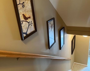 401 N Seaway Ct - Photo Thumbnail 32