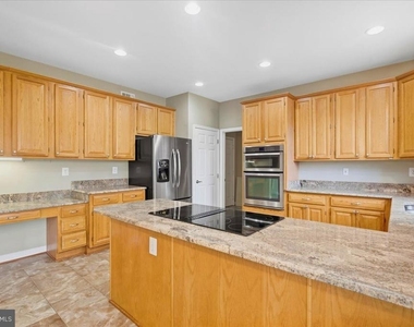 12936 Broadview Run Drive - Photo Thumbnail 16