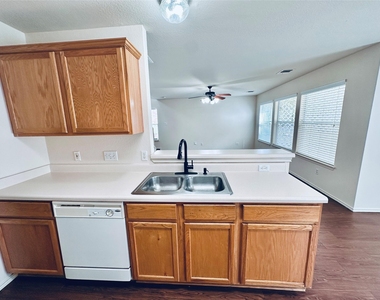 11513 James B Connolly Ln - Photo Thumbnail 15