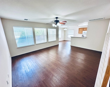 11513 James B Connolly Ln - Photo Thumbnail 4