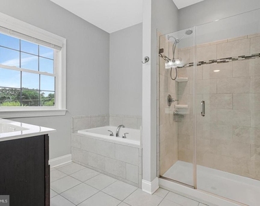 947 Rye Drive - Photo Thumbnail 12