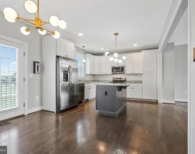947 Rye Drive - Photo Thumbnail 3
