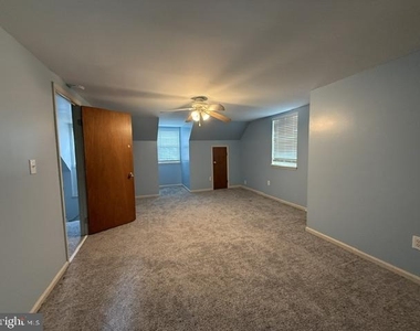 3059 Huntington Circle - Photo Thumbnail 17