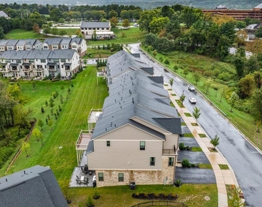 13721 Hunt Valley Court - Photo Thumbnail 36