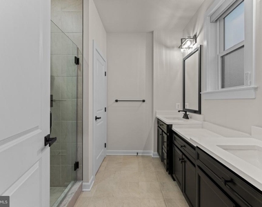 13721 Hunt Valley Court - Photo Thumbnail 23