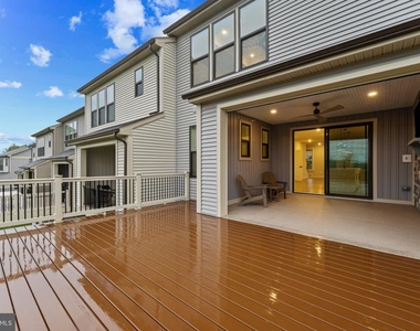 13721 Hunt Valley Court - Photo Thumbnail 29