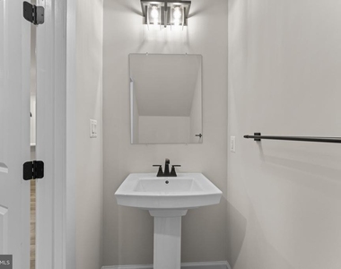 13721 Hunt Valley Court - Photo Thumbnail 13