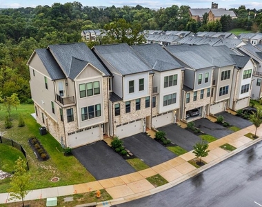 13721 Hunt Valley Court - Photo Thumbnail 33