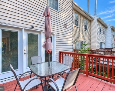 35 Roger Court - Photo Thumbnail 12
