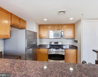 414 Water Street - Photo Thumbnail 1
