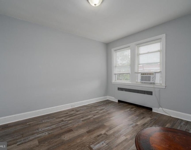 3050 Mayfield Avenue - Photo Thumbnail 8