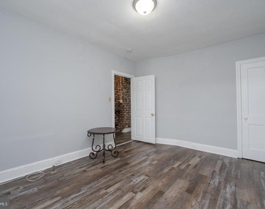 3050 Mayfield Avenue - Photo Thumbnail 7