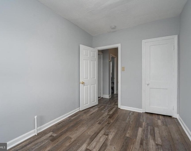 3050 Mayfield Avenue - Photo Thumbnail 13