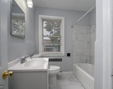 3050 Mayfield Avenue - Photo Thumbnail 9