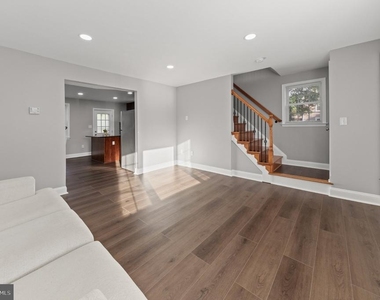 5922 Cedonia Avenue - Photo Thumbnail 2