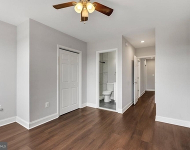 539 W 27th Street W - Photo Thumbnail 14