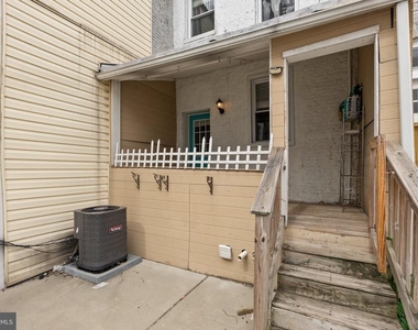 539 W 27th Street W - Photo Thumbnail 30