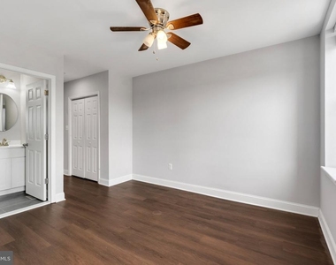 539 W 27th Street W - Photo Thumbnail 15