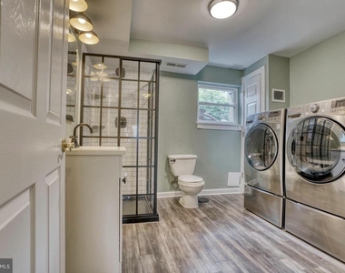 1504 Byrd St - Photo Thumbnail 16