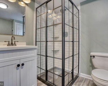1504 Byrd St - Photo Thumbnail 18