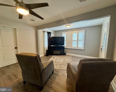 1252 Generals Highway - Photo Thumbnail 1