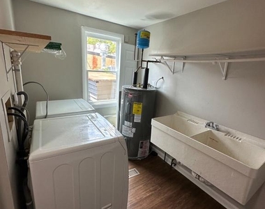 32 West Street - Photo Thumbnail 14