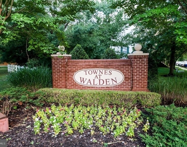 2407 Bolton Lane - Photo Thumbnail 2
