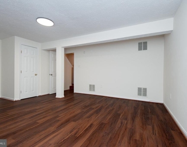 2407 Bolton Lane - Photo Thumbnail 33
