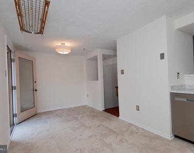 2407 Bolton Lane - Photo Thumbnail 28