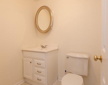 2407 Bolton Lane - Photo Thumbnail 36