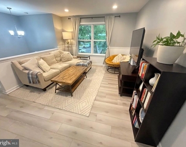 701 Kraft Court - Photo Thumbnail 2