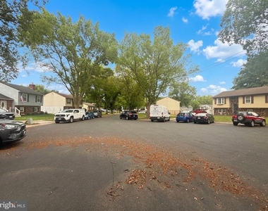 701 Kraft Court - Photo Thumbnail 22
