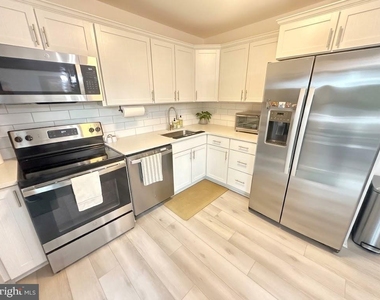 701 Kraft Court - Photo Thumbnail 5