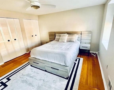 619 Genessee Street - Photo Thumbnail 4