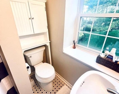 619 Genessee Street - Photo Thumbnail 13