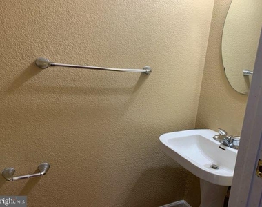 22 Pier Point Drive - Photo Thumbnail 10