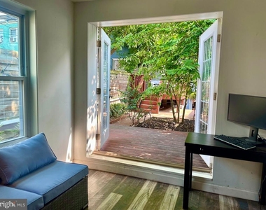 1914 D Street Ne - Photo Thumbnail 24